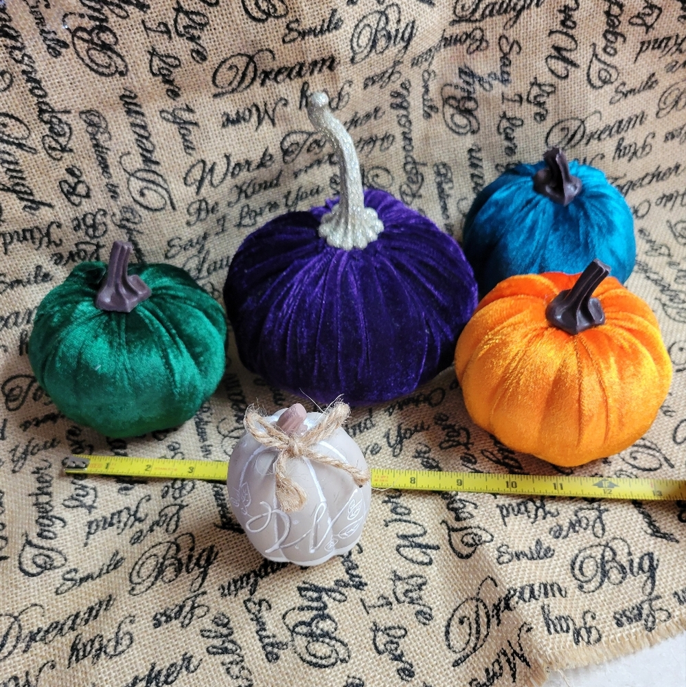 Lot of 5 fall pumpkins 1 is ceramic 4 velvet pumpkins different size